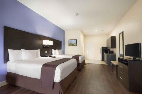 Days Inn & Suites by Wyndham Galveston West/Seawall image 15